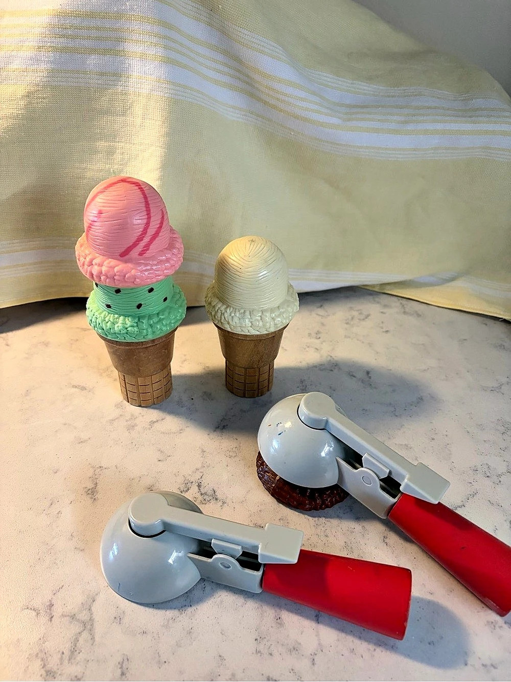 Melissa & Doug Scoop & Stack Ice Cream Cone Play Set